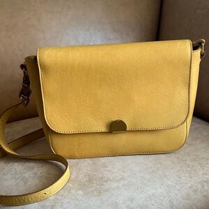 Madewell The Abroad Leather Crossbody/Shoulder Bag Yellow Minimalist Classic
